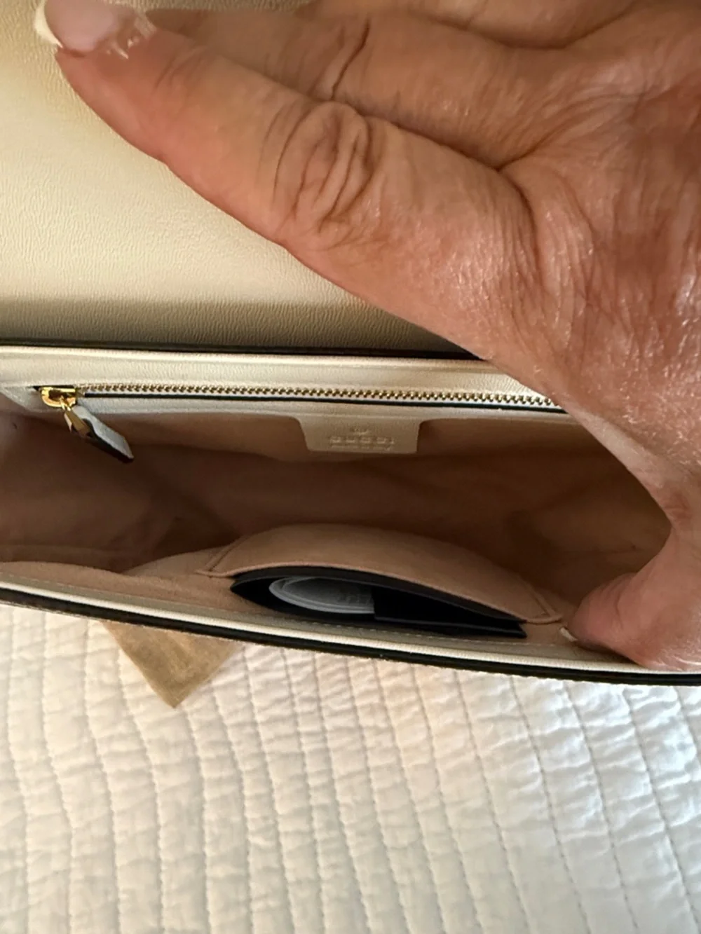 Gucci crossbody padlock, saddle, off-white, and rust - Picture 6 of 9